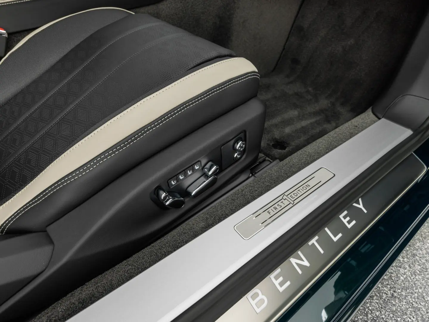 Continental GT Speed V8 Hybrid