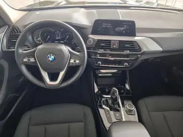 X3 xDrive 30 e Advantage, Pano, PDC, Kam, SHZ