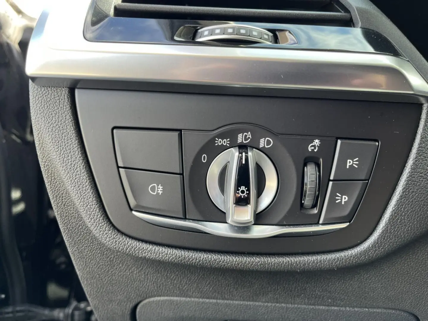X3 xDr. 30e Aut. xLine Navi HUD Ad.LED HiFi PaAs