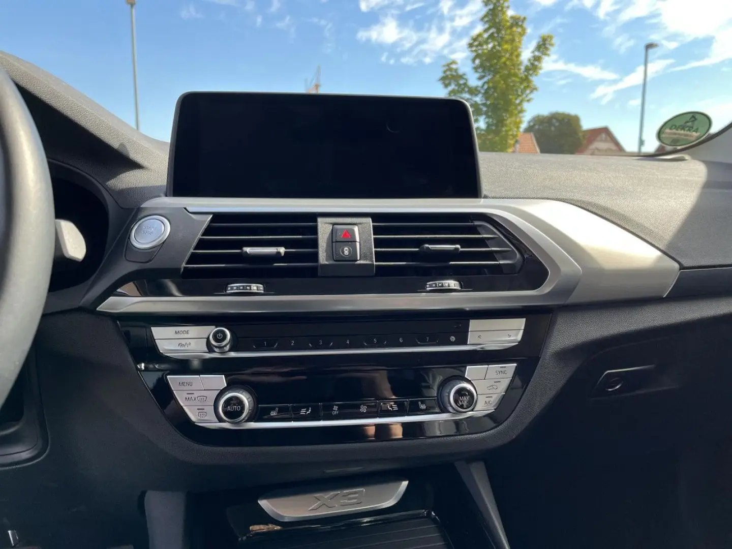 X3 xDr. 30e Aut. xLine Navi HUD Ad.LED HiFi PaAs