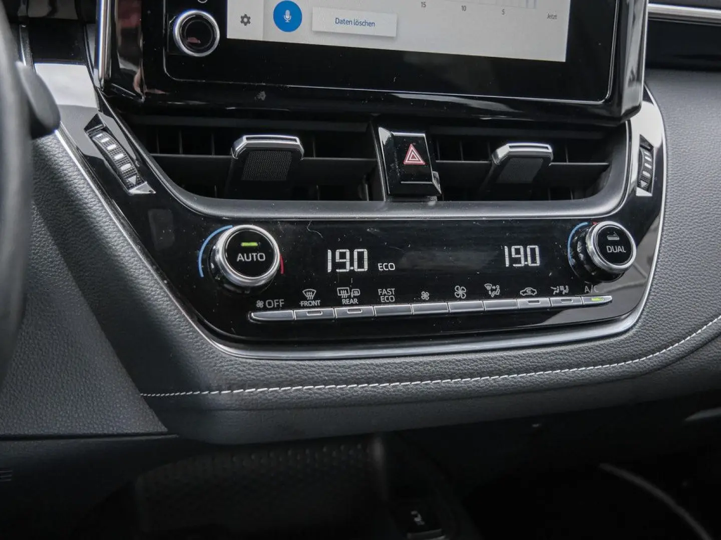 Corolla Touring Sports 2.0 Hybrid Business Editi