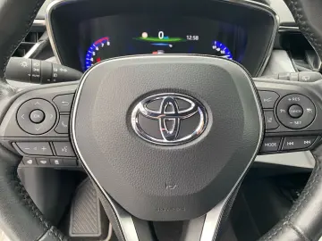 Corolla 2.0 Hybrid TS Team D  LED CarPlay CAM