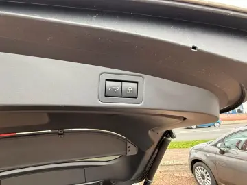 Corolla Touring Hybrid Active Navi Klima Kamera
