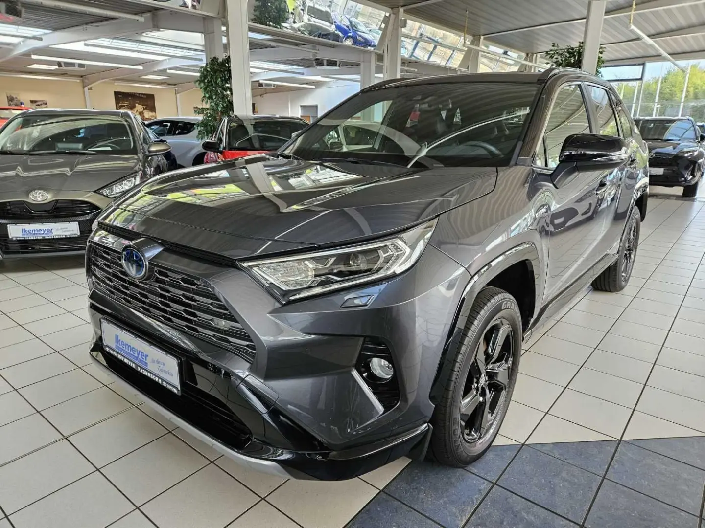 RAV4 2.5 Hybrid Style AHK Teilleder 18 Zoll LM-F