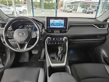 RAV4 2.5 Hybrid Team DK AHK Leder Einparkhilfe v