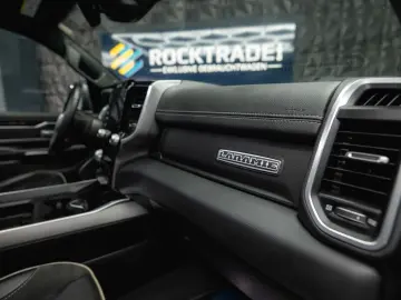 RAM 5.7 V8 HEMI 4x4 NIGHT LARAMIE *Pano*22 Zoll*