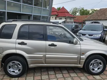 Suzuki grand vitara
