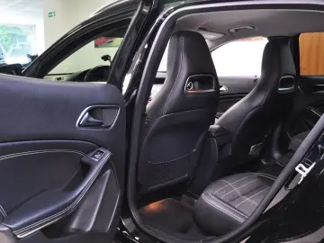 2014 Mercedes Benz GLA 200 cdi Automat LED Xenon Camera