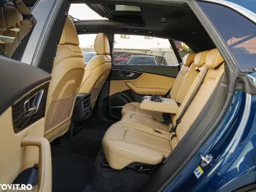 Audi Q8 55 TFSIe quattro tiptronic