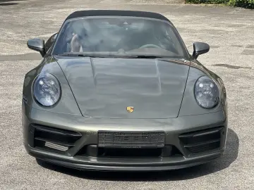 992  911 Cabrio 4 GTS Cabrio A.GRÜN/TRÜFFELBRAUN