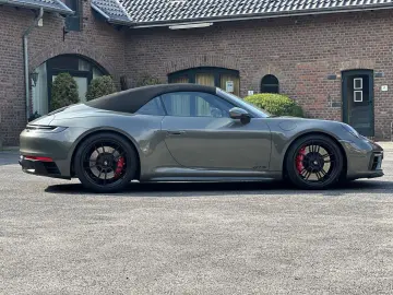 992  911 Cabrio 4 GTS Cabrio A.GRÜN/TRÜFFELBRAUN