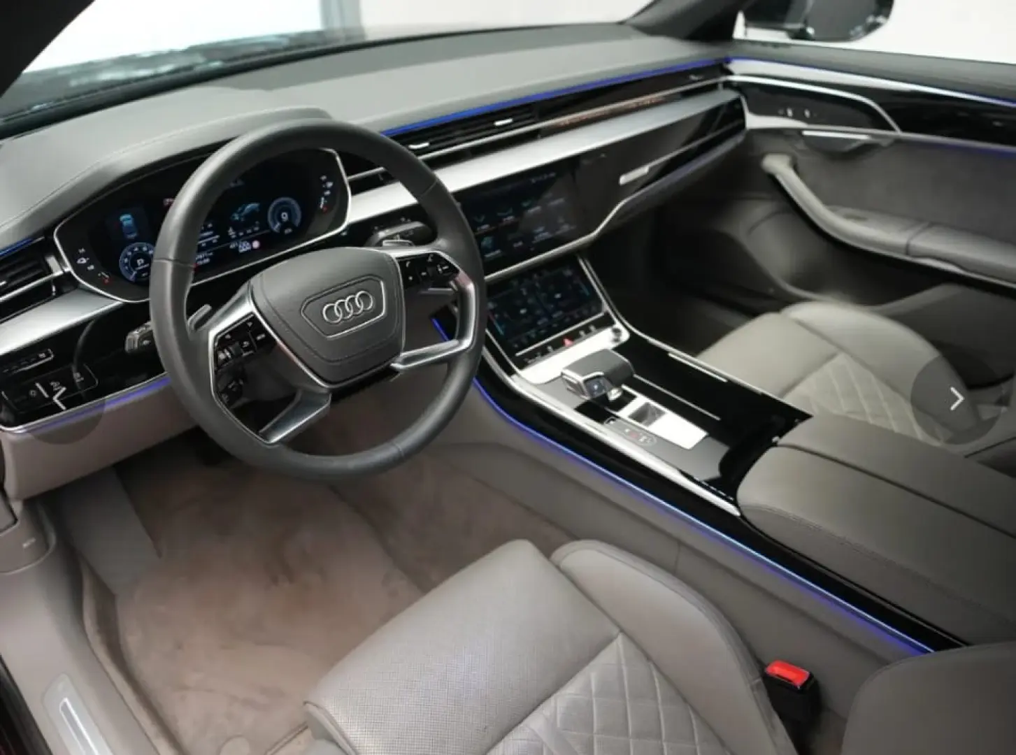 AUDI A8 60 TFSI e quattro