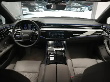 AUDI A8 60 TFSI e quattro
