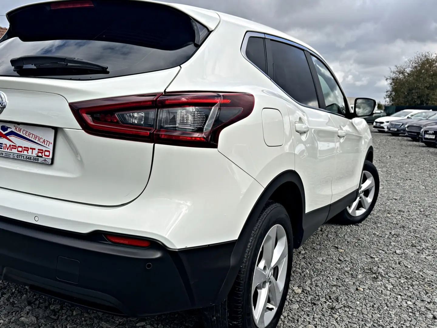 Nissan Qashqai 1.3 DIG-T SHIRO