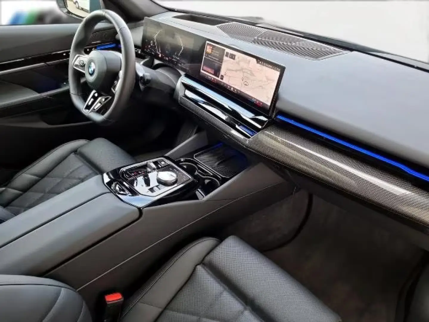 BMW 520 i Limo M-Sport AHK Pano 360