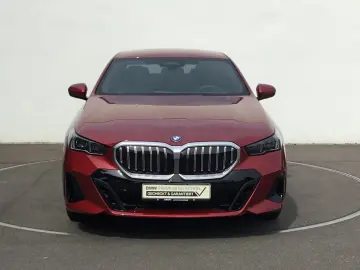 BMW 530 e xDrive M SPORT ICONIC GLOW KA