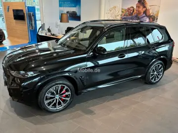 X5 xDrive30d M-Sport Pro AHK Iconic glow Soft-Co