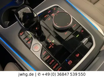 BMW X5 45e xLine Laser DrivingProf Kam Memory