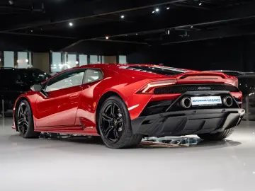Huracán EVO LIFT-SYSTEM ABGAS-AKRAPOVIC KAMERA