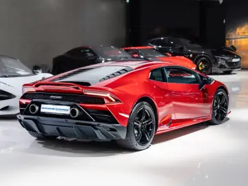 Huracán EVO LIFT-SYSTEM ABGAS-AKRAPOVIC KAMERA
