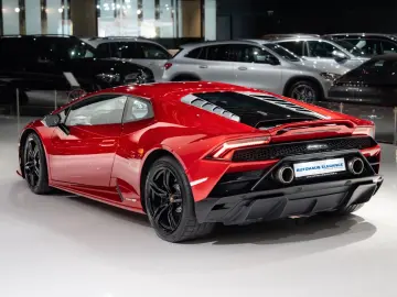 Huracán EVO LIFT-SYSTEM ABGAS-AKRAPOVIC KAMERA