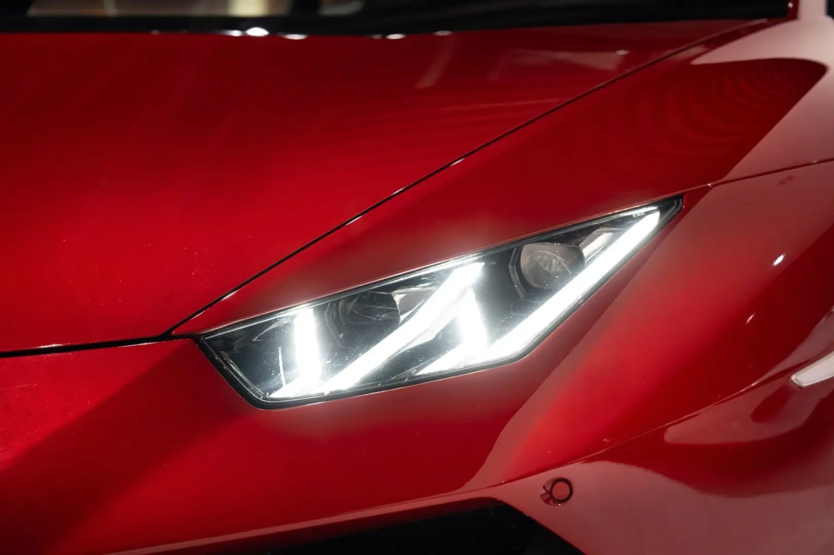 Huracán EVO LIFT-SYSTEM ABGAS-AKRAPOVIC KAMERA