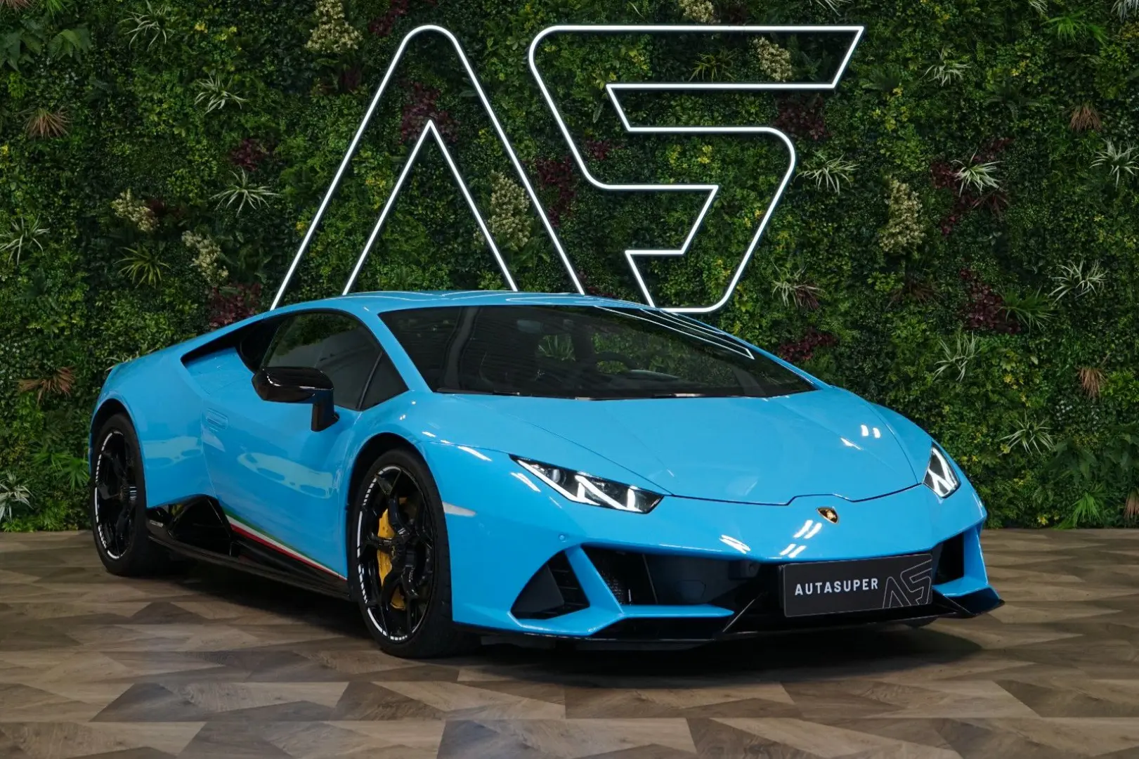 Huracán EVO ADPERSONAM LIFT SENSONUM 274.050€NET