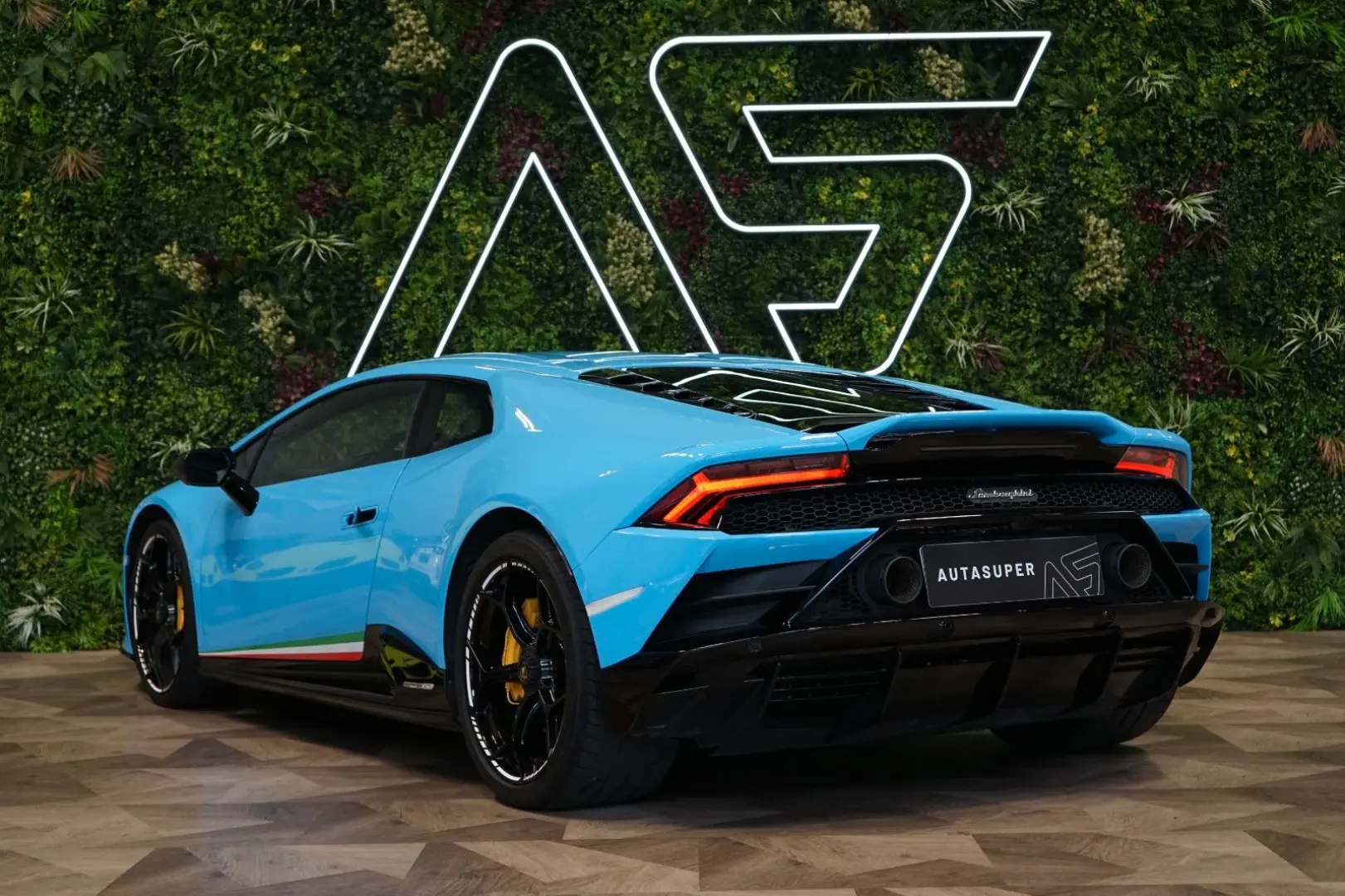 Huracán EVO ADPERSONAM LIFT SENSONUM 274.050€NET