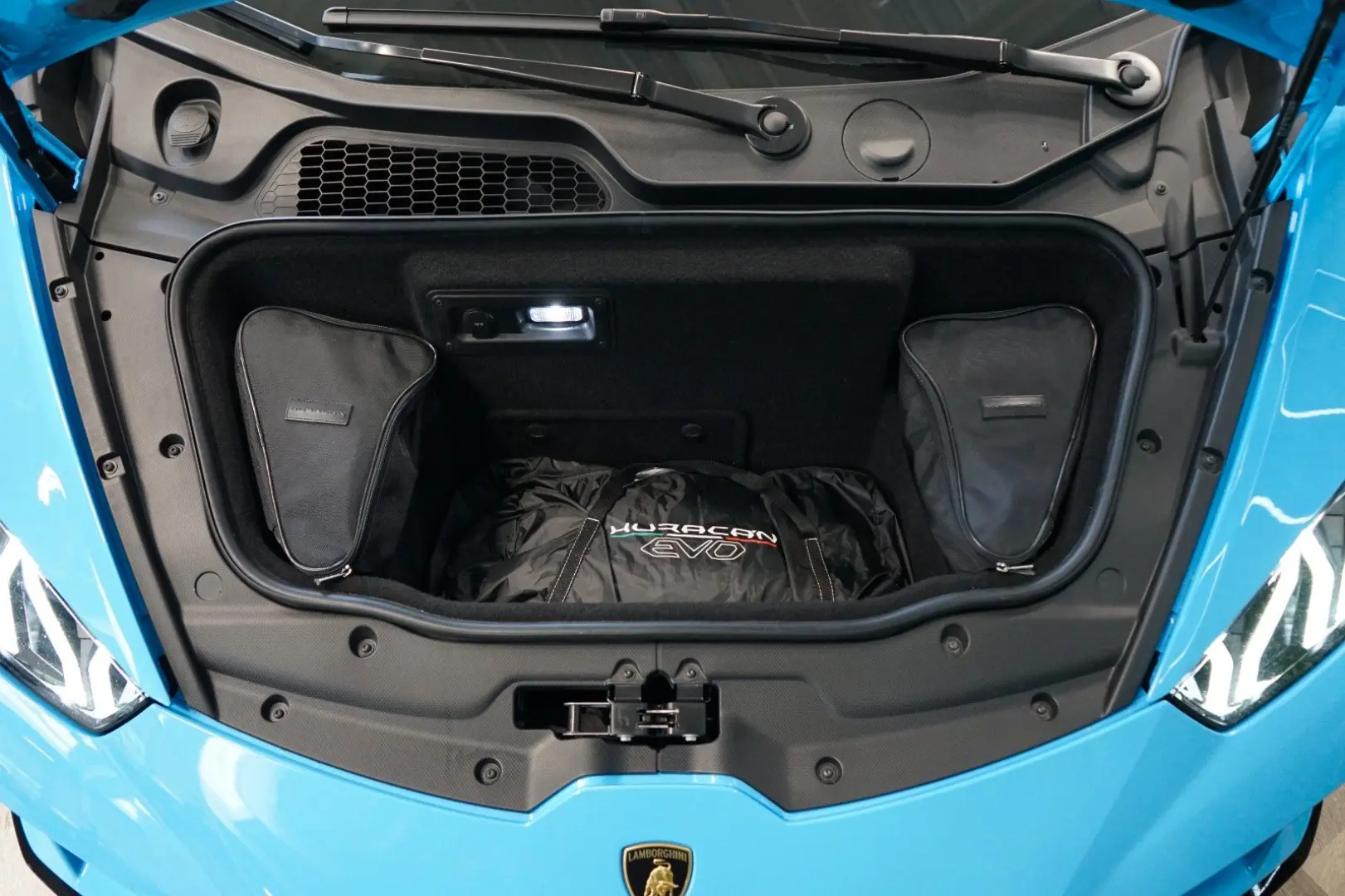 Huracán EVO ADPERSONAM LIFT SENSONUM 274.050€NET