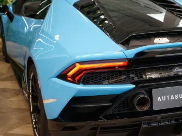Huracán EVO ADPERSONAM LIFT SENSONUM 274.050€NET