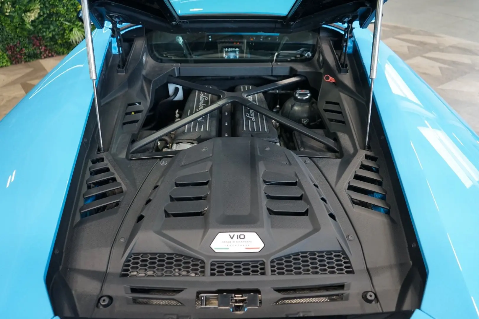 Huracán EVO ADPERSONAM LIFT SENSONUM 274.050€NET
