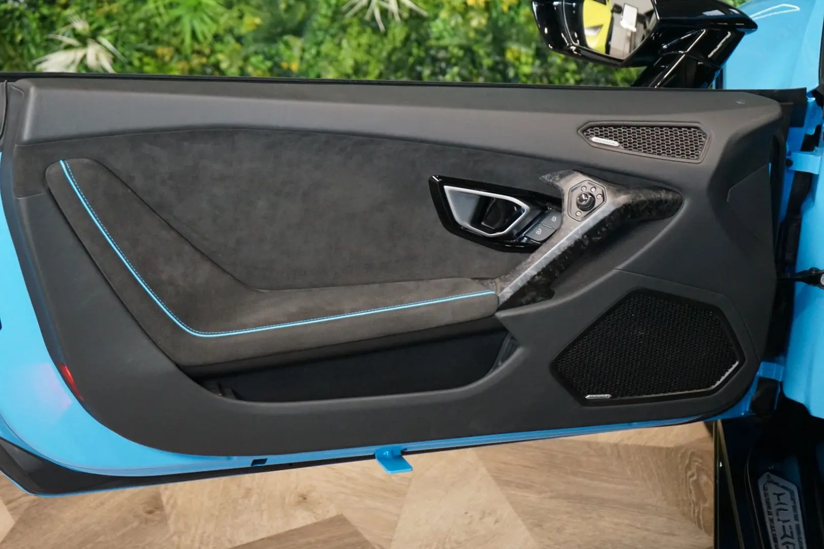 Huracán EVO ADPERSONAM LIFT SENSONUM 274.050€NET