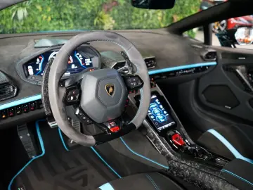 Huracán EVO ADPERSONAM LIFT SENSONUM 274.050€NET