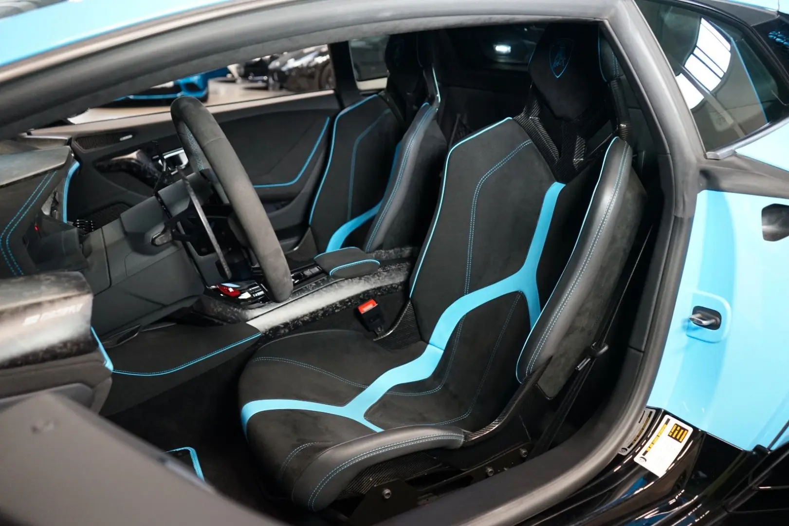 Huracán EVO ADPERSONAM LIFT SENSONUM 274.050€NET