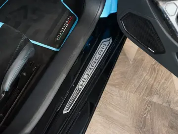 Huracán EVO ADPERSONAM LIFT SENSONUM 274.050€NET