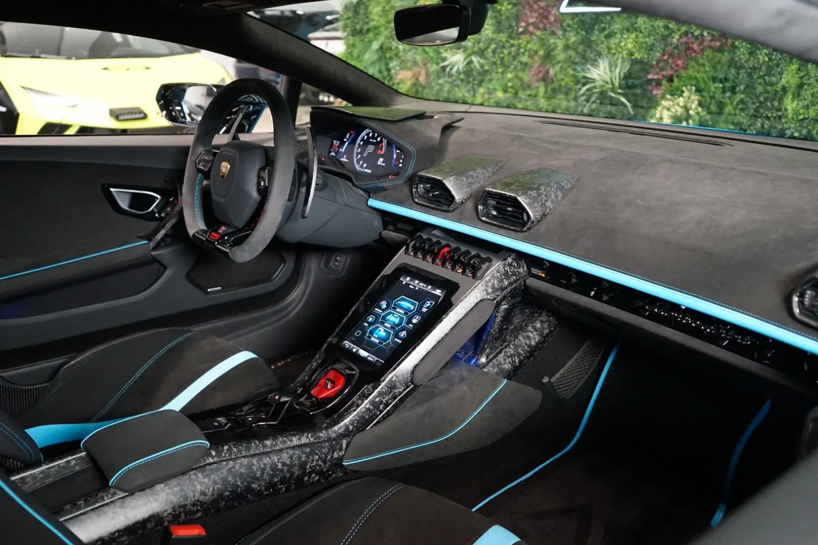 Huracán EVO ADPERSONAM LIFT SENSONUM 274.050€NET