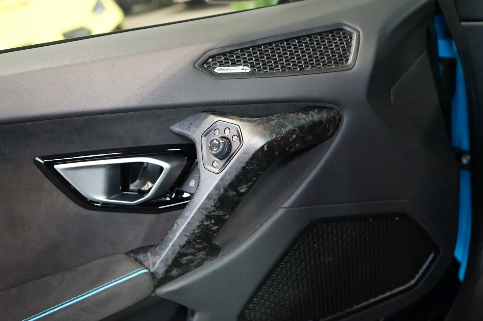 Huracán EVO ADPERSONAM LIFT SENSONUM 274.050€NET
