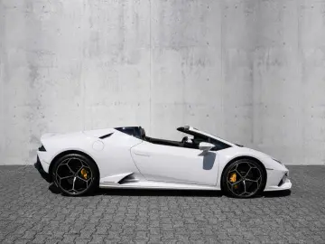 Huracán EVO Spyder Bianco Monocerus  Sensonum