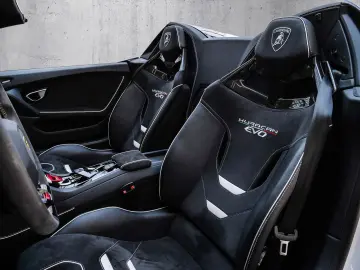 Huracán EVO Spyder Bianco Monocerus  Sensonum