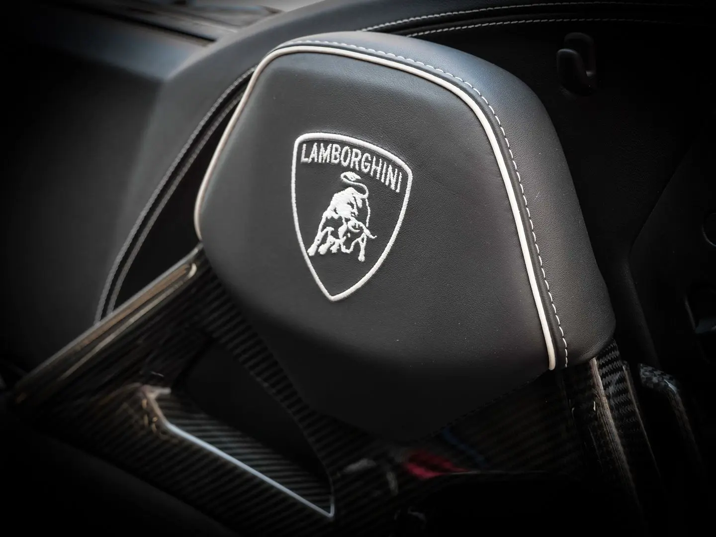 Huracán EVO Spyder Bianco Monocerus  Sensonum