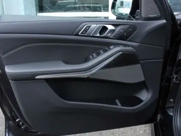 X5 xDrive30d M-Sport PRO STANDHZ Iconic Glow