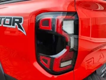 Ford Raptor Ranger Standheizung AHK el. Rollo