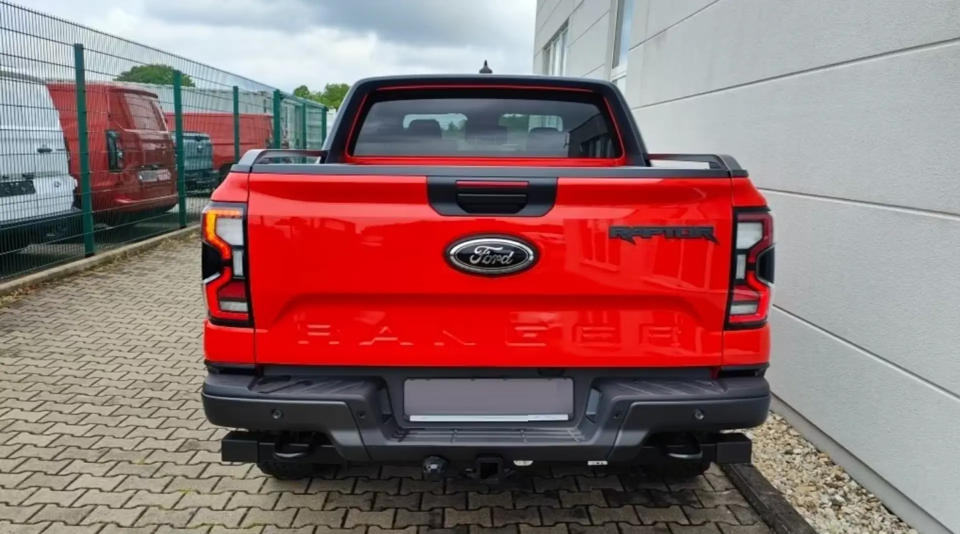 Ford Raptor Ranger Standheizung AHK el. Rollo