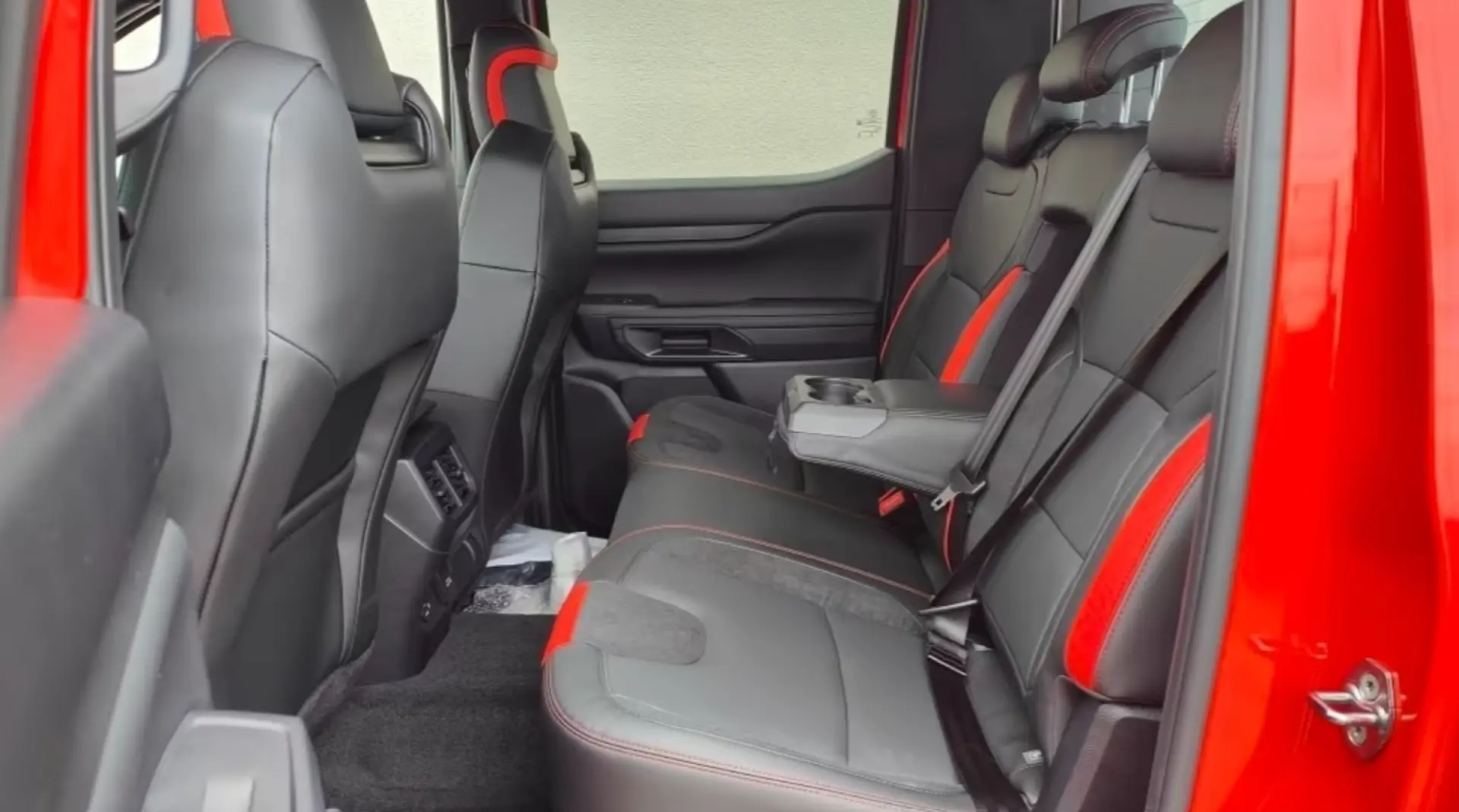 Ford Raptor Ranger Standheizung AHK el. Rollo