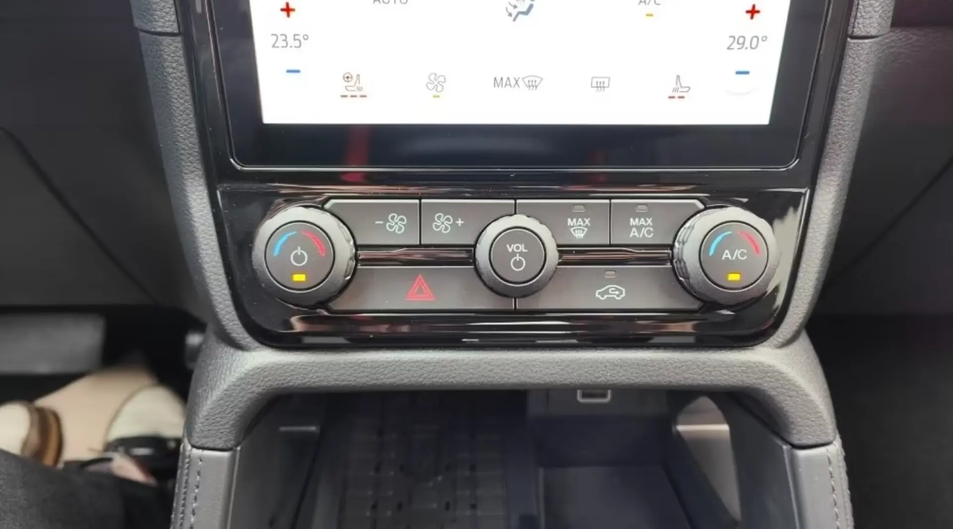 Ford Raptor Ranger Standheizung AHK el. Rollo