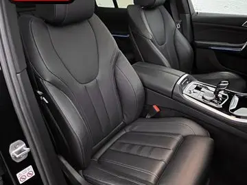 X5 xDrive 45 e M SPORT PANO AHK BOWERS-WILKINS