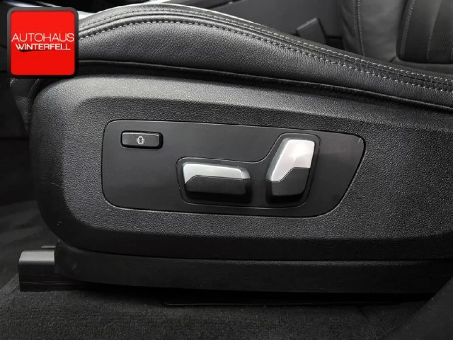 X5 xDrive 45 e M SPORT PANO AHK BOWERS-WILKINS