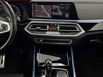 X5 xDrive 45 e M SPORT PANO AHK BOWERS-WILKINS