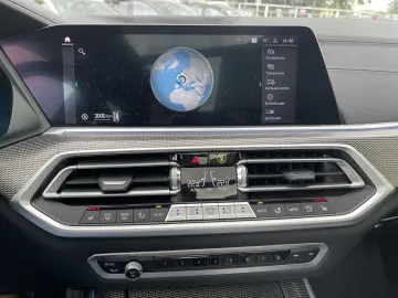 X5 xDrive45e M Sport    Pano HUD ACC el.Sitze