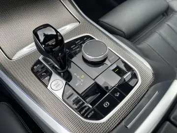 X5 xDrive45e M Sport    Pano HUD ACC el.Sitze